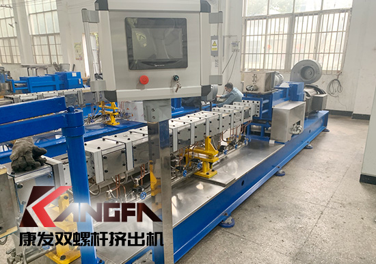 萬水千山“粽”是情，端午將至“粽”飄香！康發(fā)雙螺桿擠出機祝廣大新老客戶端午安康！