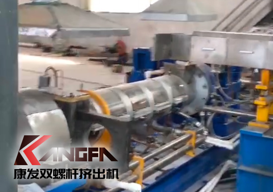 產(chǎn)品耐腐蝕,耐磨損,性能高,規(guī)格齊全,質(zhì)量過硬！JSH75/180雙階式擠出機(jī)組系列試機(jī)（附視頻）