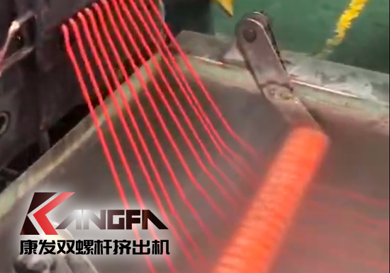 康發(fā)售后服務無止境！客戶水拉條JSH-75雙螺桿擠出機 普通玻纖增強改性售后維保記