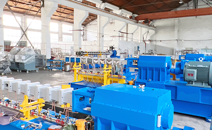 材料加工需求不斷升級(jí)，戰(zhàn)略性新興產(chǎn)業(yè)快速發(fā)展！雙螺桿擠出機(jī)市場規(guī)模不斷擴(kuò)大