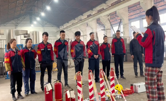 南京康發(fā)雙螺桿擠出機開展危險化學品泄露突發(fā)環(huán)境事件現場處置方案及應急預案演練